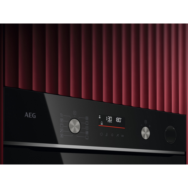 AEG GR6PB52FSB 59.6cm Built In Electric Oven Gloss Black
