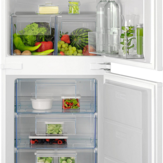AEG NSC7T185ES 54.6cm Frost Free Fridge Freezer