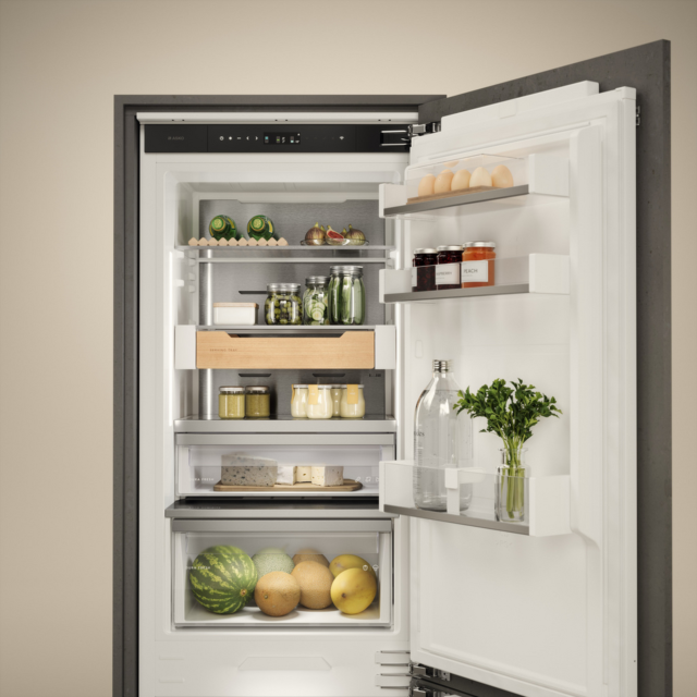 ASKO RBC576DNC1.UK 60/40 Integrated No Frost Fridge Freezer