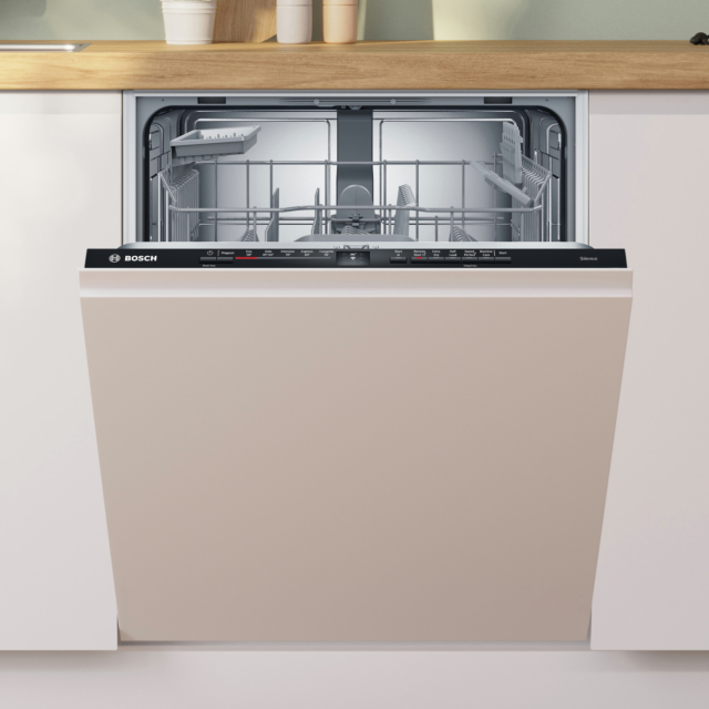Bosch SMV2HTX02G Built In Dishwasher - 13 Place Settings - White +Last One Showroom Model*