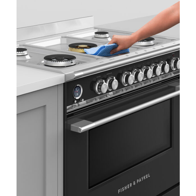 Fisher & Paykel 90cm Dual Fuel Cooker in Black Finish