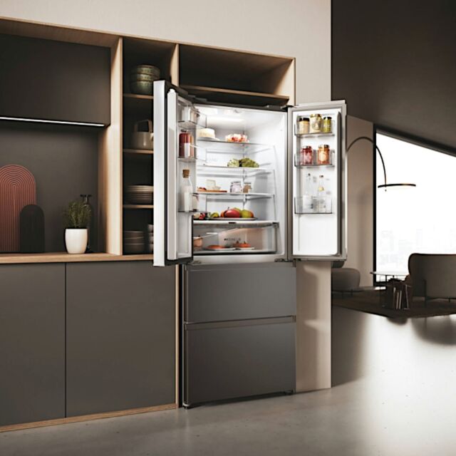 Haier HFR3718ENMD  70cm 60/40 Total No Frost Fridge Freezer - Dark Inox